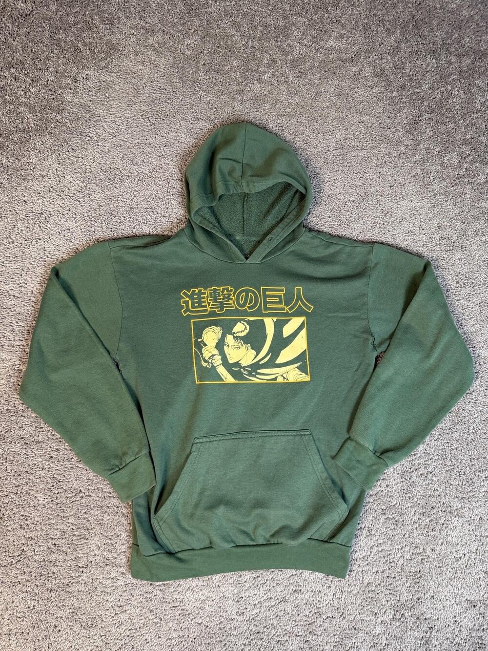 Crunchyroll Hoodie Mens L Green Pullover Hooded Pockets Graphic Attack On Titan